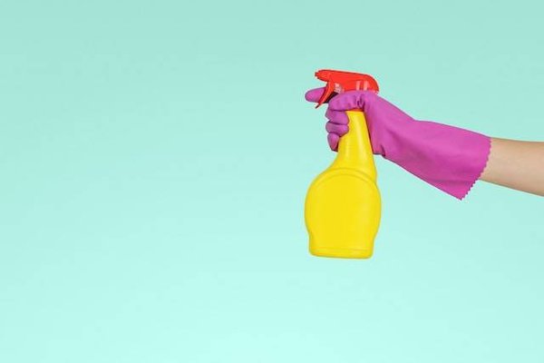 Astuces et techniques pour utiliser efficacement les sprays désinfectants d'air
